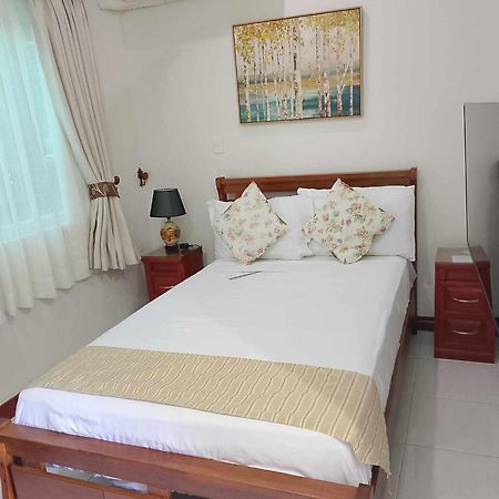 Ocean Breeze Resort Toledo Экстерьер фото