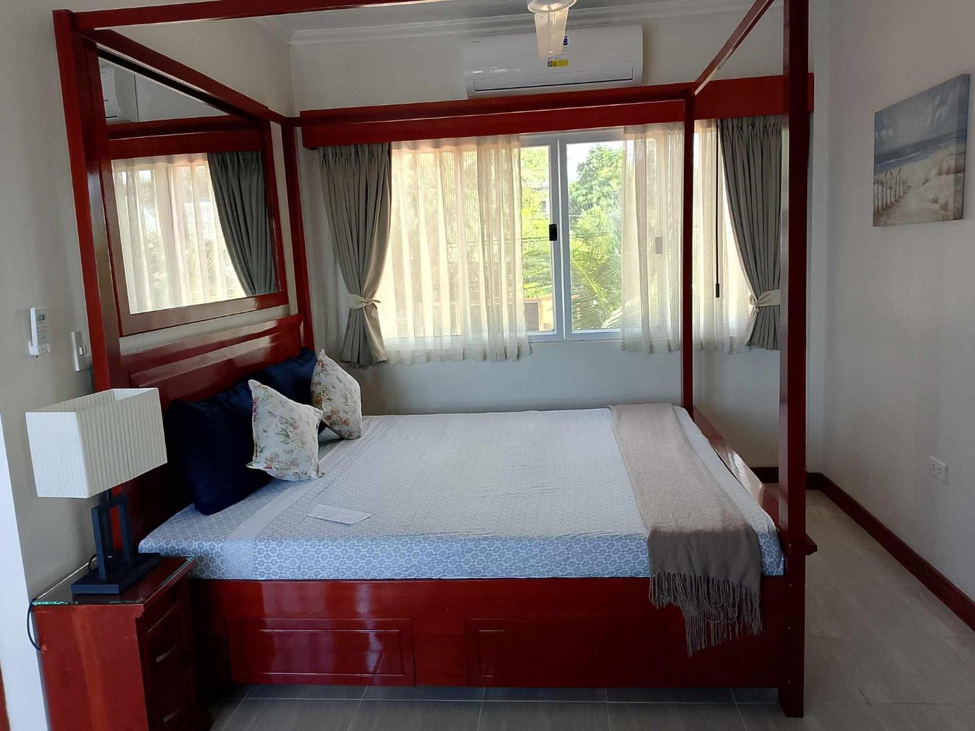 Ocean Breeze Resort Toledo Экстерьер фото