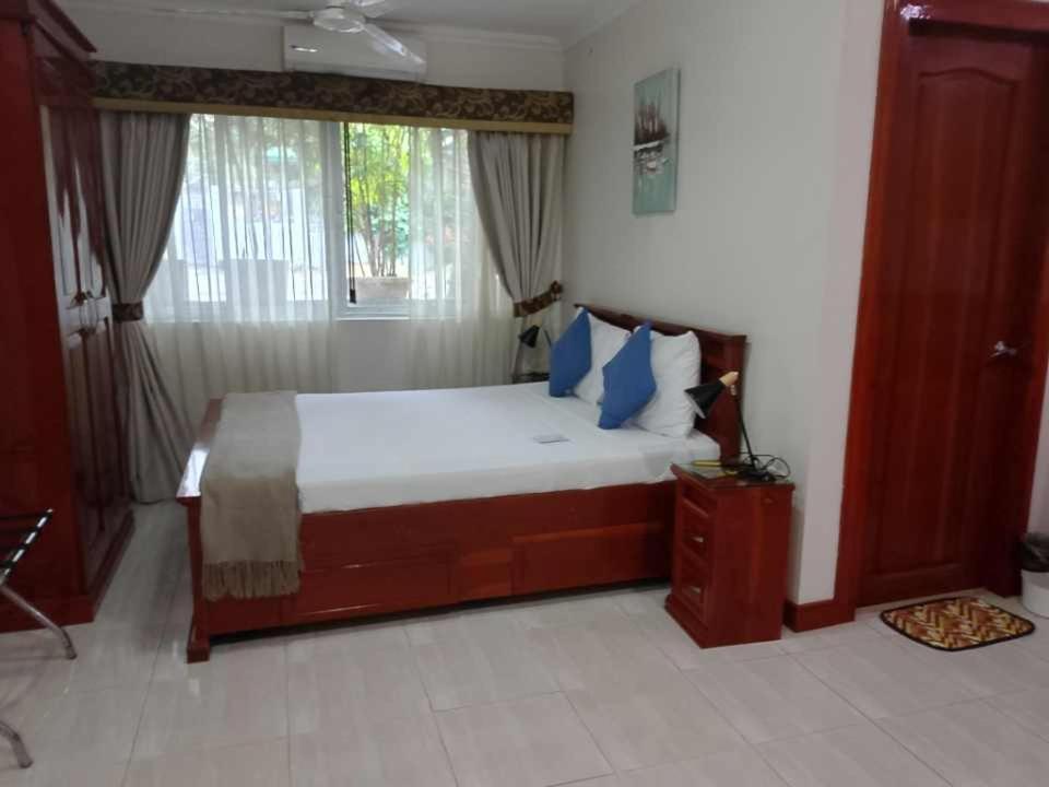Ocean Breeze Resort Toledo Экстерьер фото