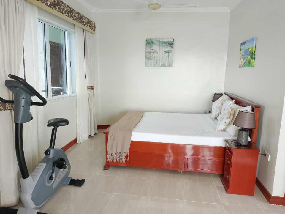 Ocean Breeze Resort Toledo Экстерьер фото